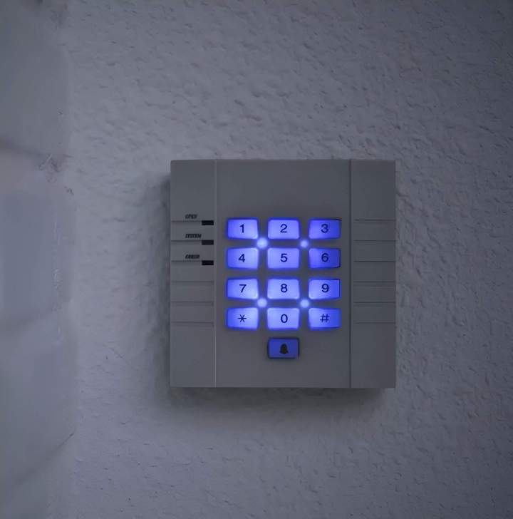 Installation de système de sécurité pour bâtiment Rive-Nord Montréal